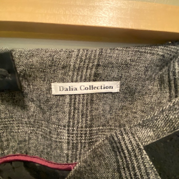 Mini skirt - Picture 3 of 4